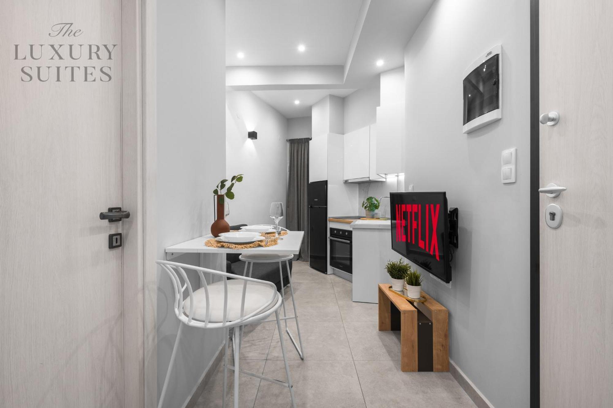 Mavili, The Luxury Suites Thessaloniki Exterior foto